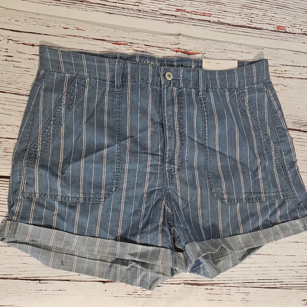 American Eagle Super High‑Rise Mom Shorts | Pinstripe | NWT | Size 14